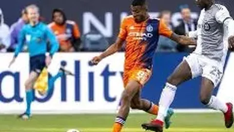 萧亚轩谈分手后友情，大方祝福前任生日